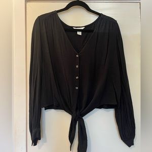 H&M tie button up crop top